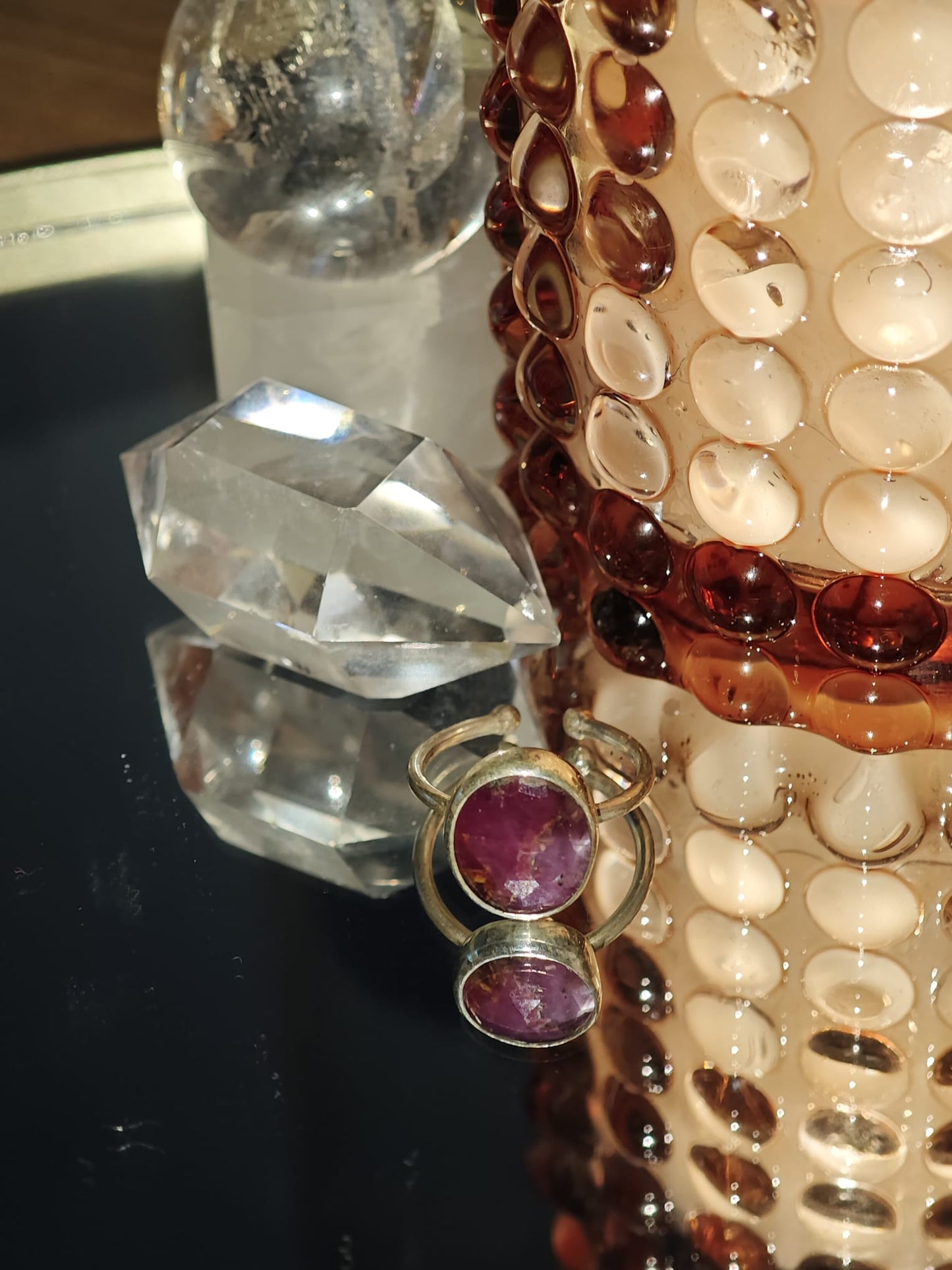 Gümüş yakut yüzük