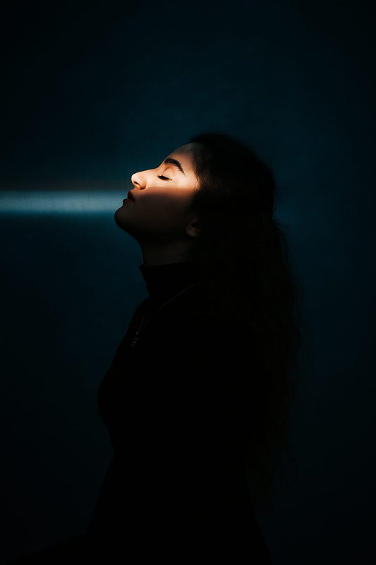 Umut, İnsanın Karanlıkta Tanrı’ya Verdiği Sessiz Sözdür